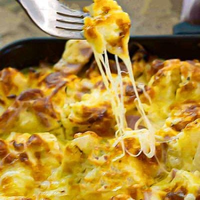 Keto Cauliflower Bake Recipe – Cheese, Bacon & Very Creamy
